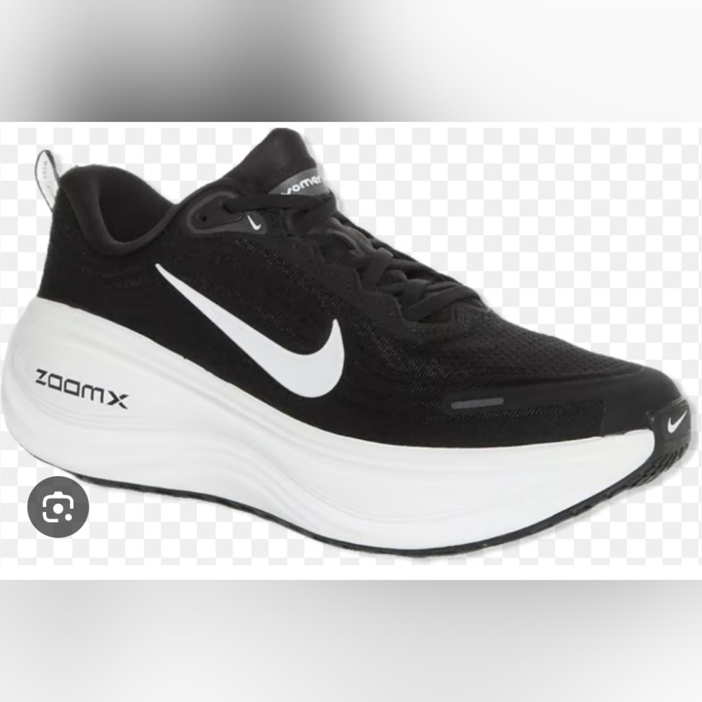 Size 10 Nike Women's  Black & White ZoomX Cushion Running Shoe Retail 180$ - Picture 4 of 9